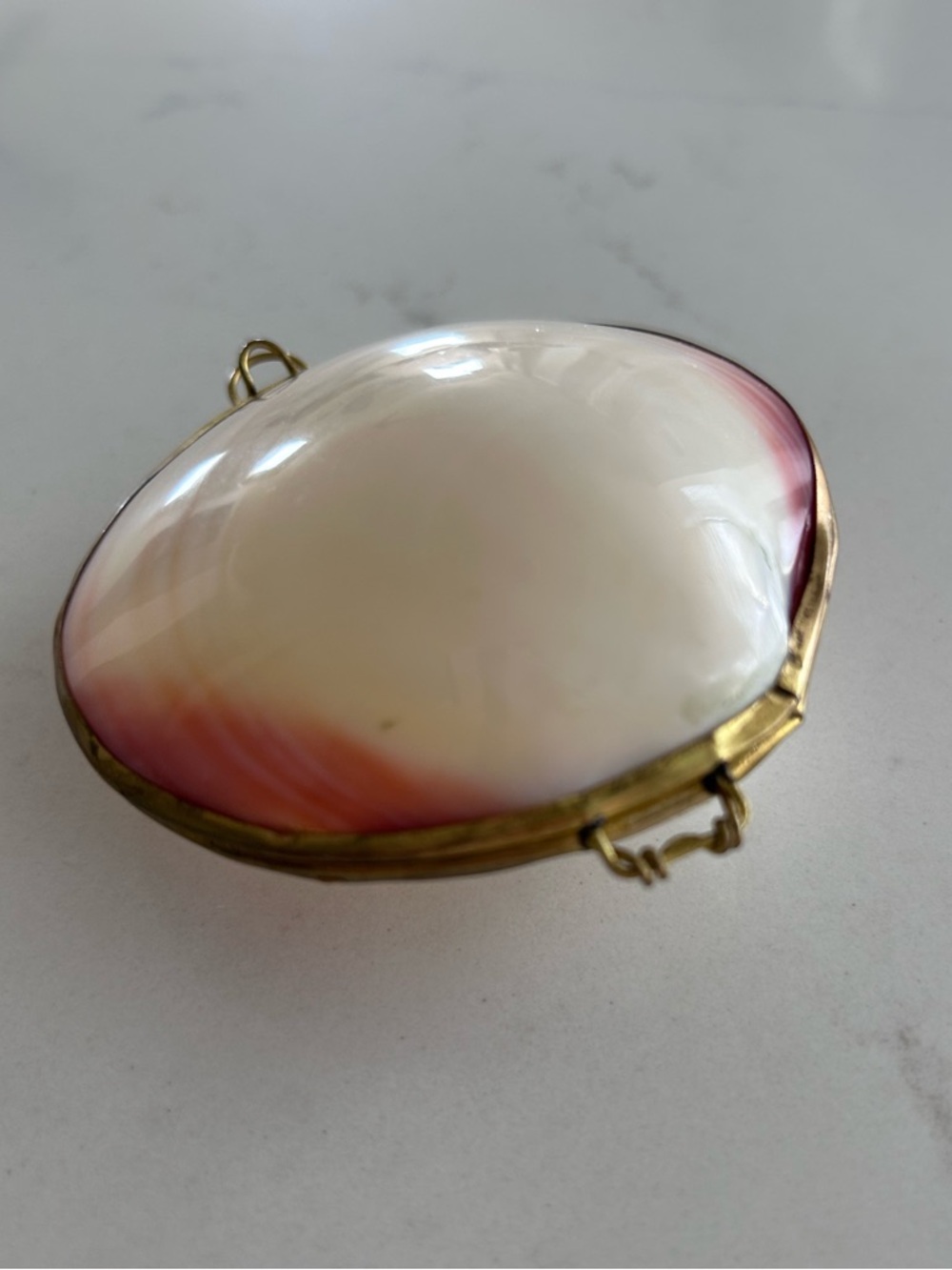 Vintage Capiz Mother of Pearl Clam Shell Trinket Box Coin Purse Brass - Picture 3 of 6